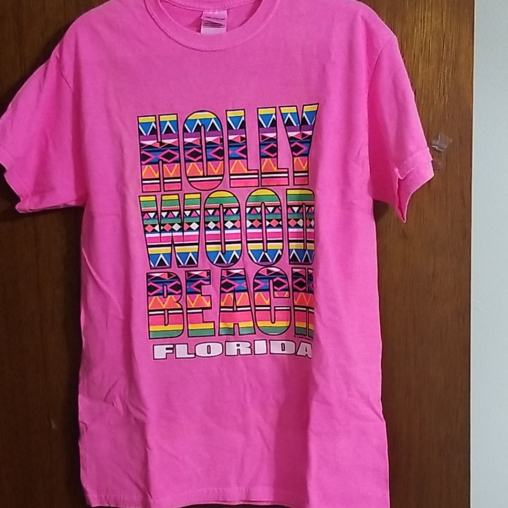 NWOT Hollywood Florida t-shirt